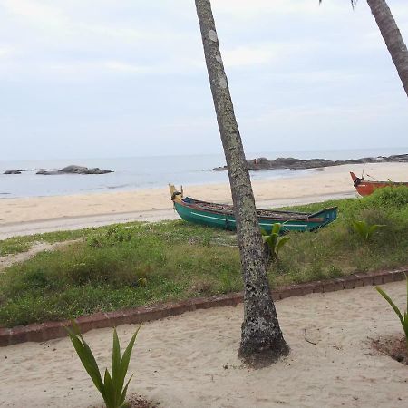 Chera Rocks Beach House Hotel Thottada Esterno foto