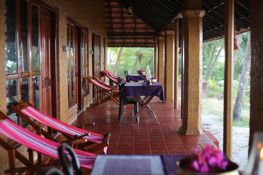 Chera Rocks Beach House Hotel Thottada Esterno foto